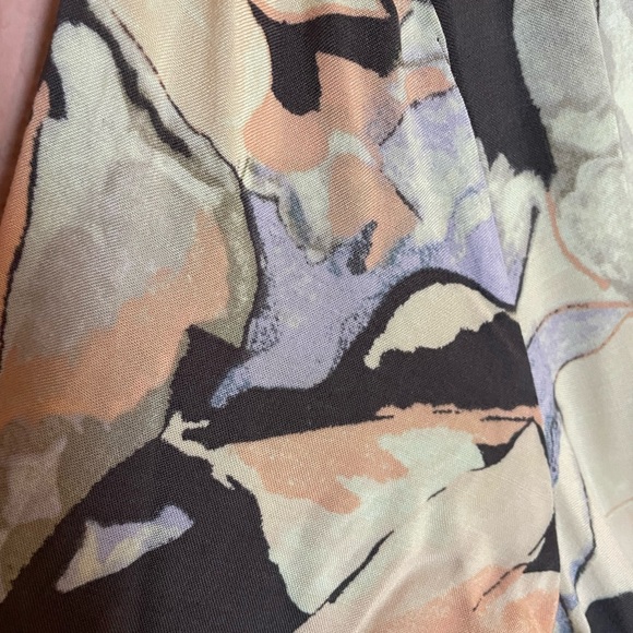 H&M  floral wrap dress sz. M NWT - Picture 4 of 5